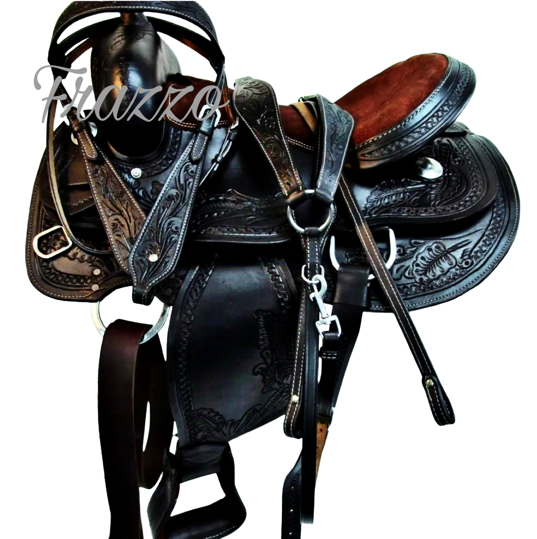 Leather Western Roping Horse Saddle with matching Headstall, Reins, Breastplate and Cinch